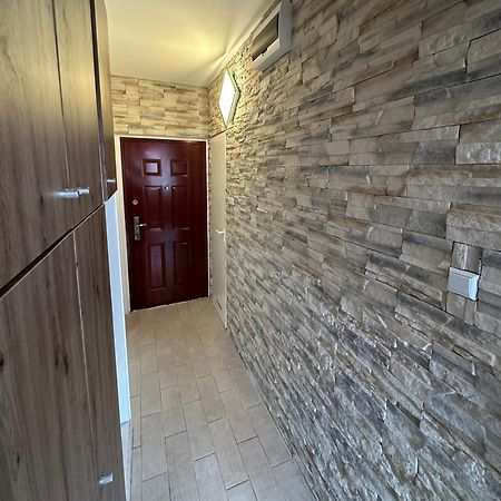 Ferienwohnung Anna Apartman Százhalombatta Exterior foto