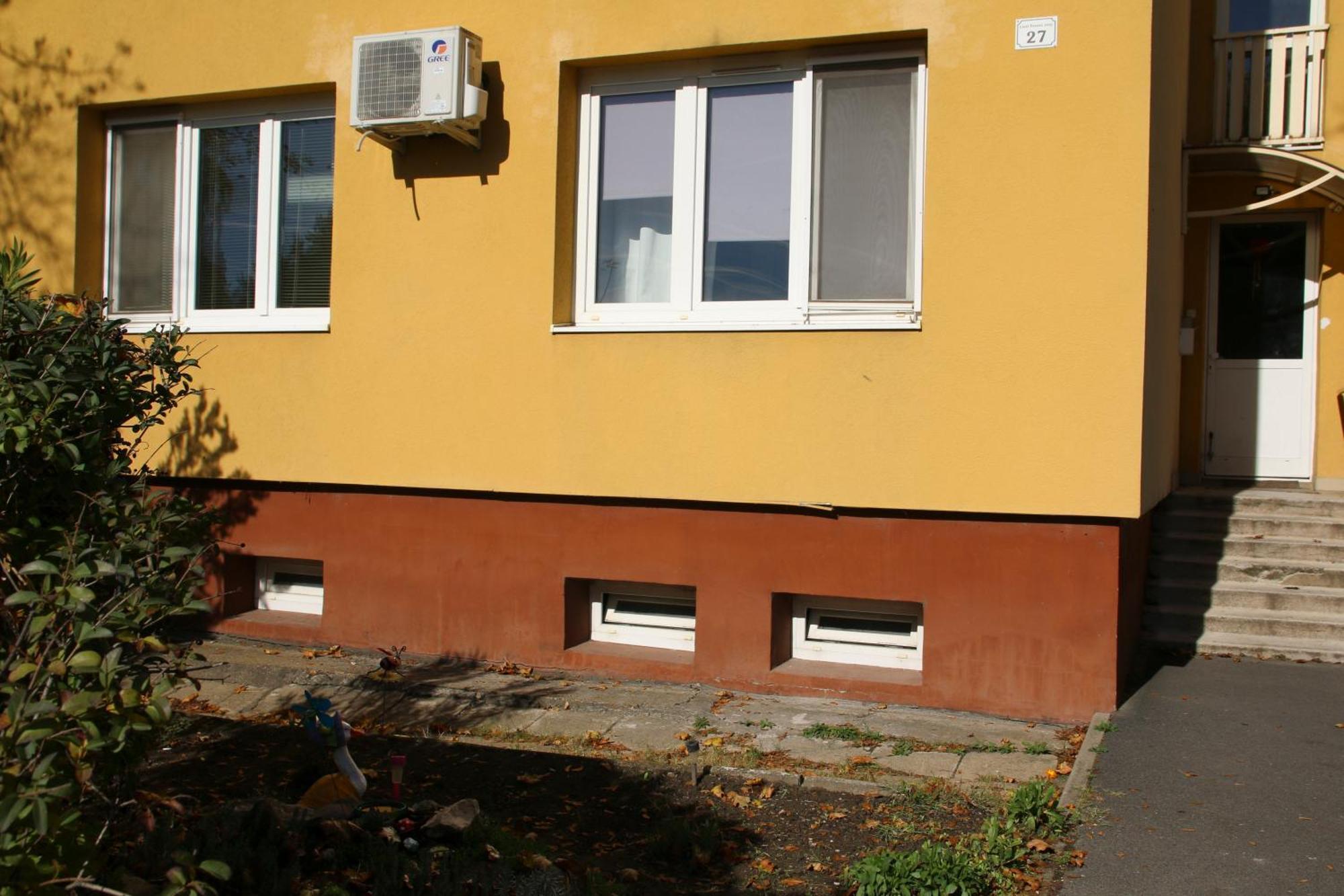 Ferienwohnung Anna Apartman Százhalombatta Exterior foto